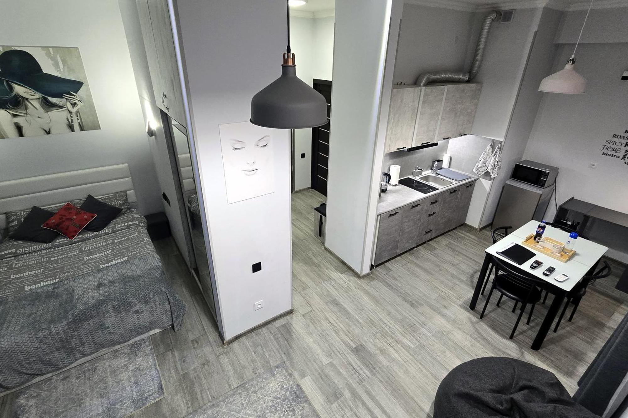 L&L. Apartamento Erevan Exterior foto