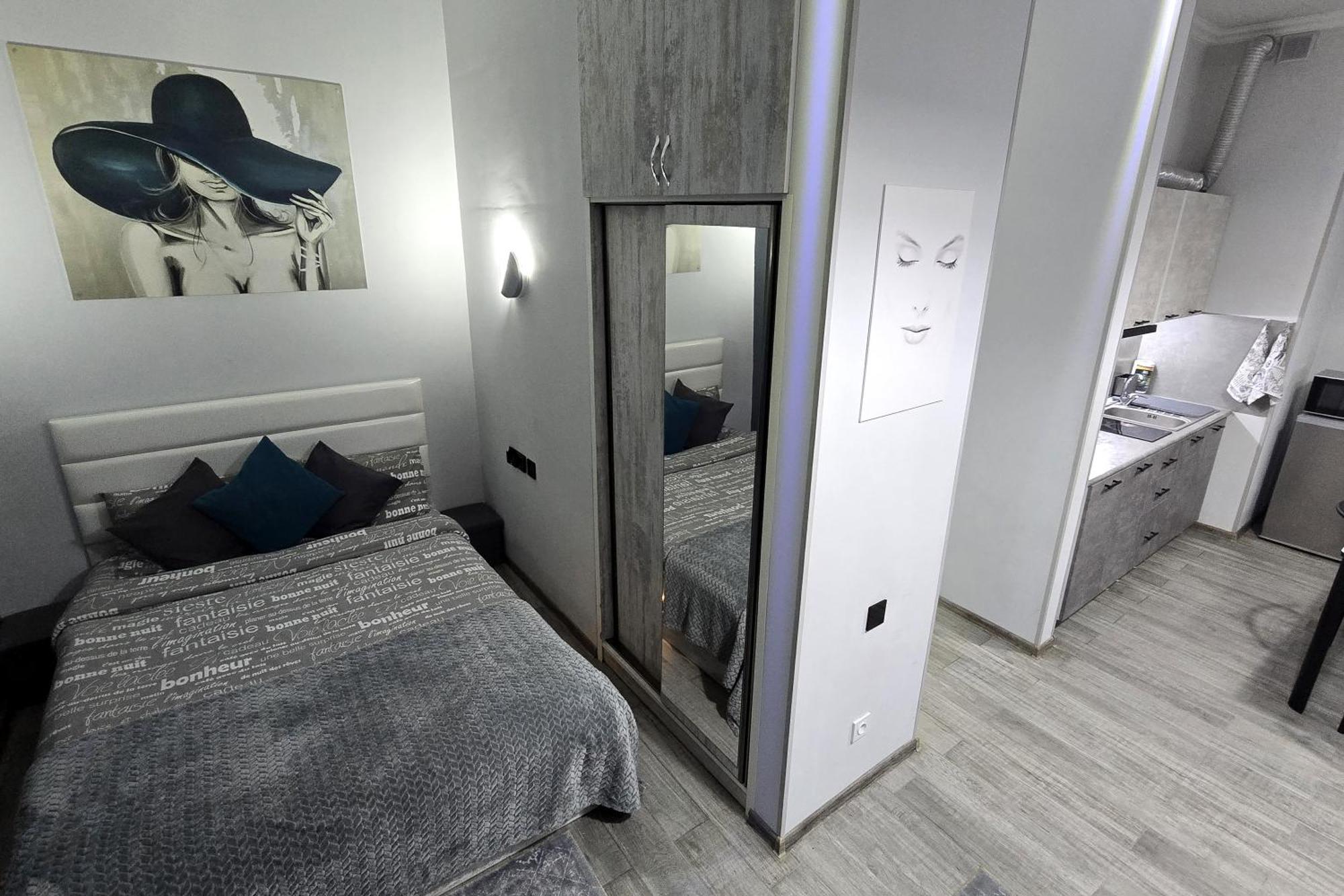 L&L. Apartamento Erevan Exterior foto